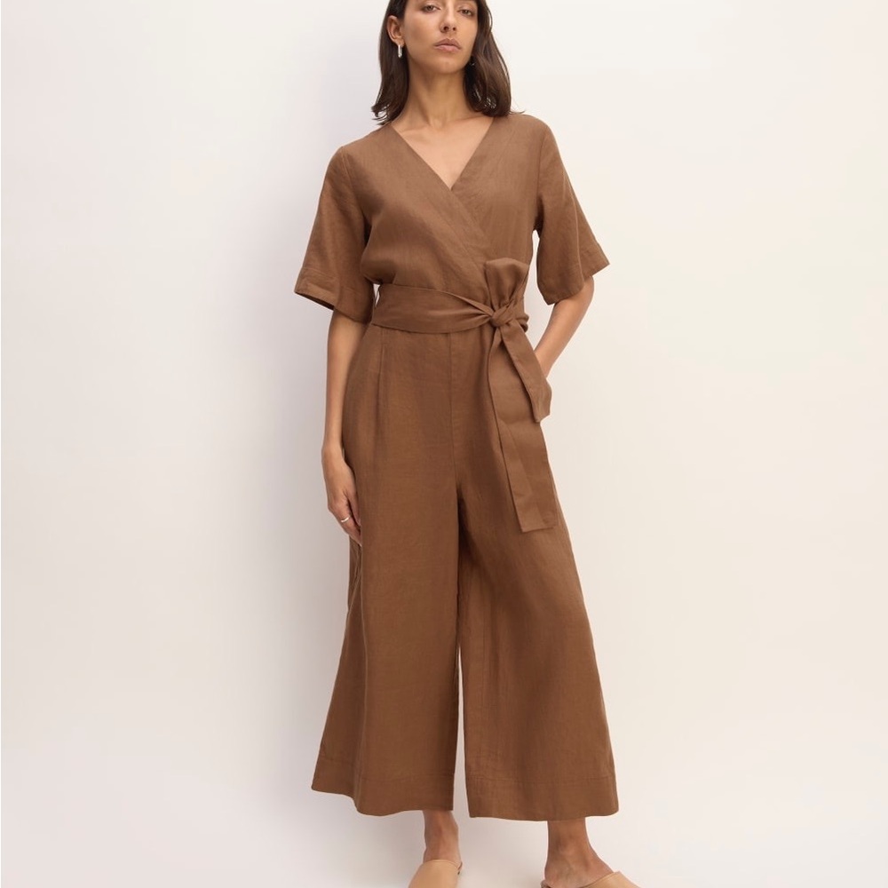 Everlane - The Wrap Linen Jumpsuit in Rosewood